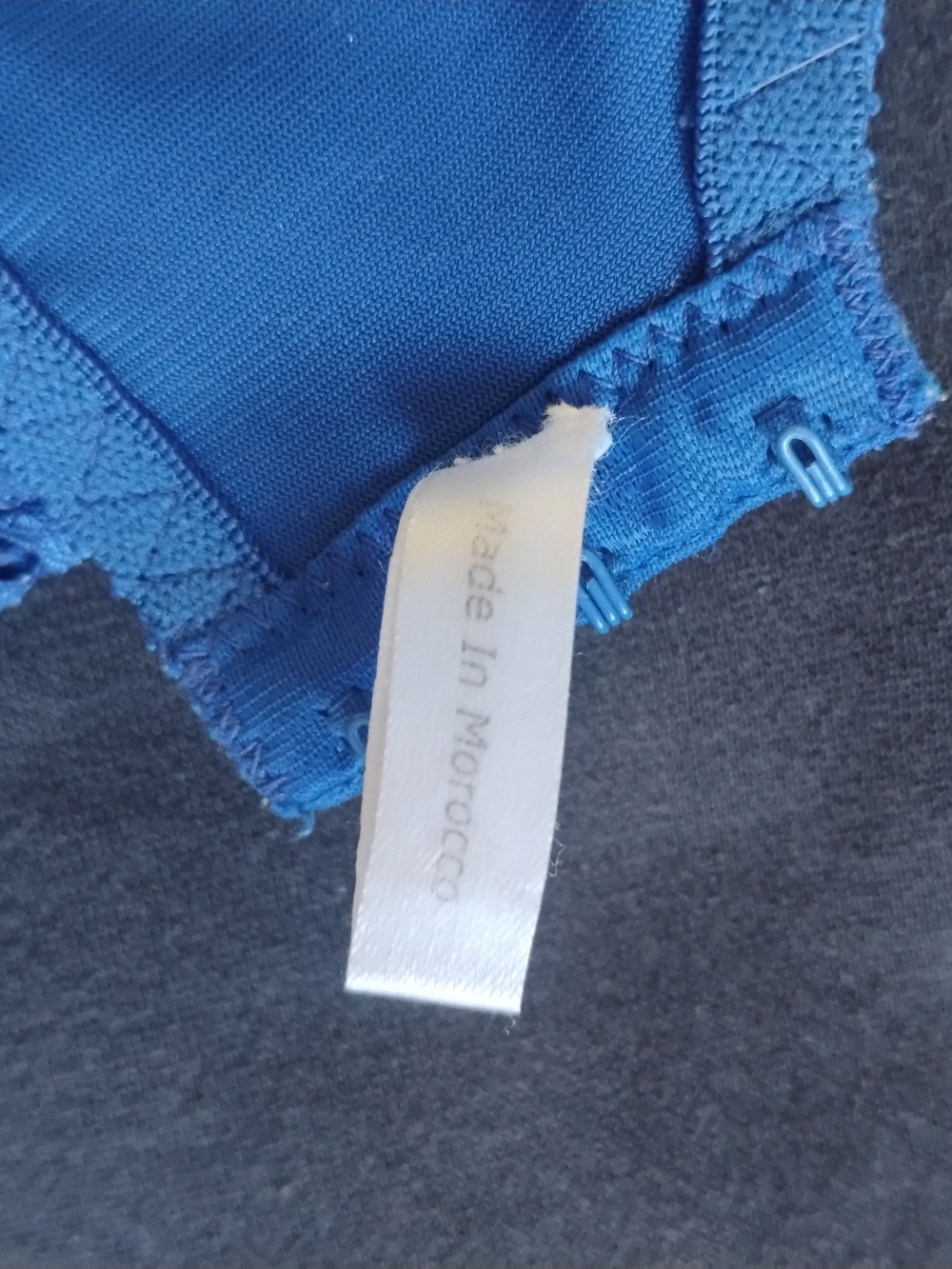 EMPREINTE Blue Lace Underwire Bra with Feminine Floral Lace - Picture 10 of 11